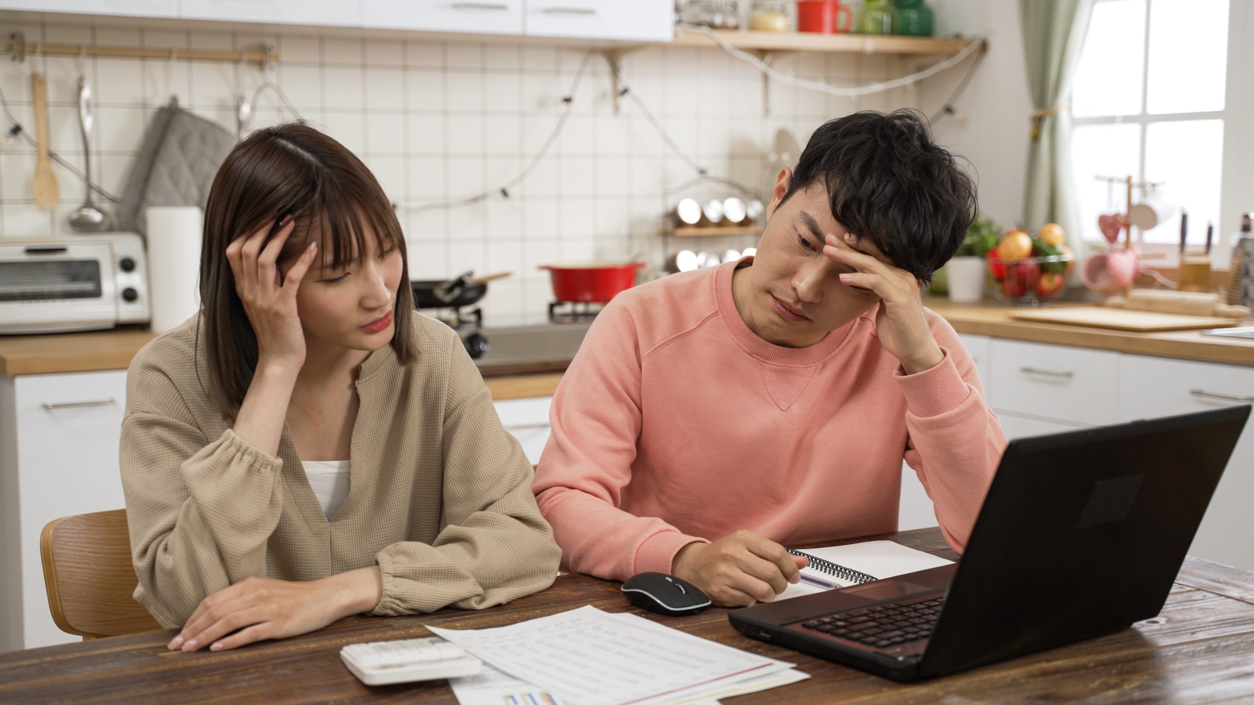 New Research Explores How Couples Navigate Financial Stress